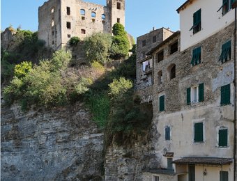 Dolceacqua- Château et vieilles maisons